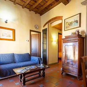 https://oltrarno-apartment-florence.it-tuscanyhotel.com